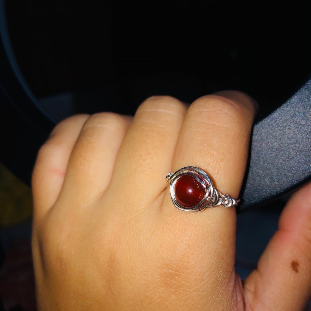 Red trail ring - Picture 2 of 2